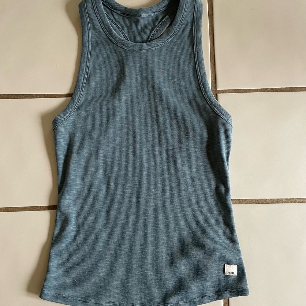 Vuori Women's Blue Racerback Tank Top size xs